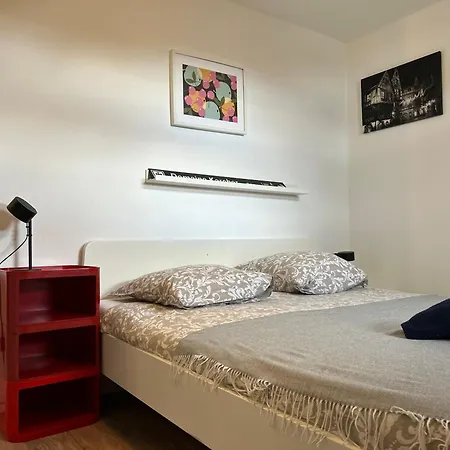 Center - Belle-vue 4 Etoiles Apartment