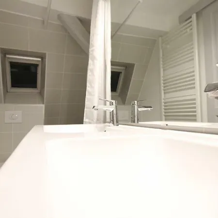 Center - Belle-vue 4 Etoiles Apartment